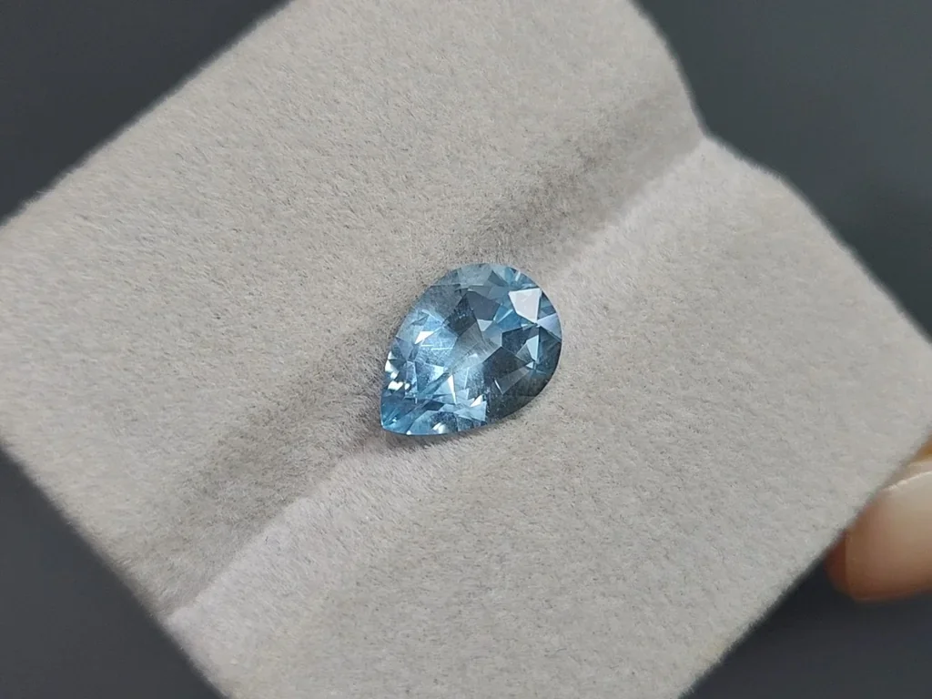 Aguamarina talla pera de 2,50 quilates, Madagascar Image №4
