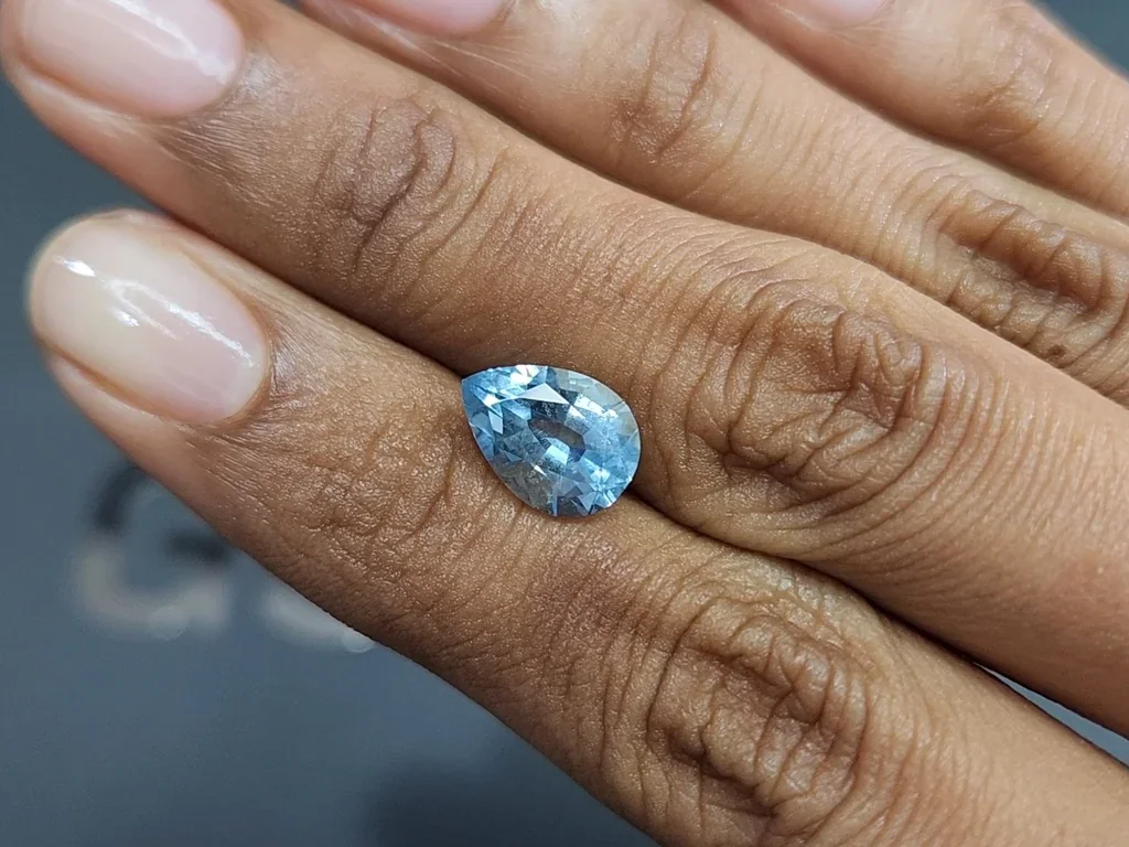 Aguamarina talla pera de 2,50 quilates, Madagascar Image №2