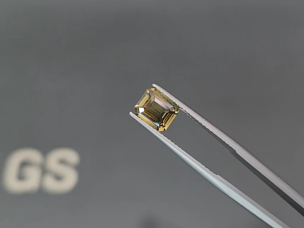 Unheated sapphire Teal cut octagon 1.63 carats, Sri Lanka Image №3