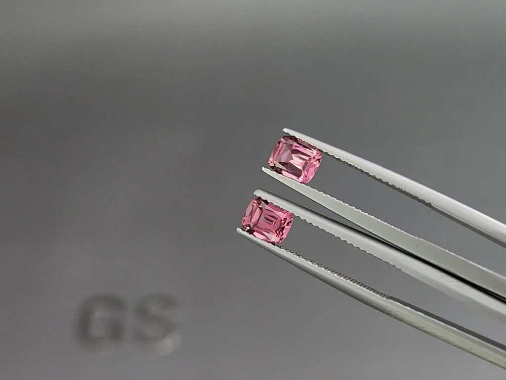 Satz rhodolith-granat im kissenschliff 2,55 karat,  Madagaskar Image №3