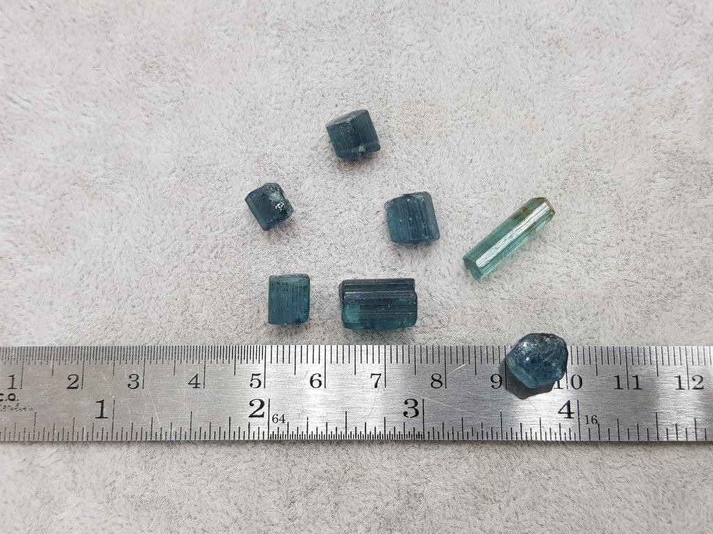 Bright blue indicolite, lot 7.05 gr photo