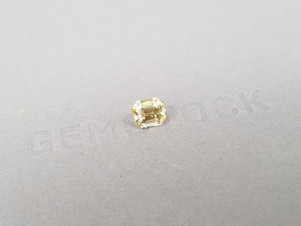 Unheated octagon shape yellow sapphire 1.61 ct, Sri Lanka Image №2