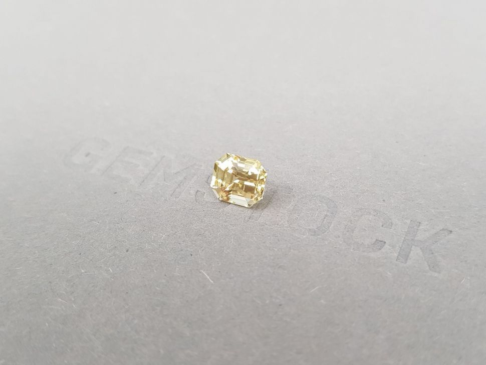 Unheated octagon shape yellow sapphire 1.61 ct, Sri Lanka Image №3