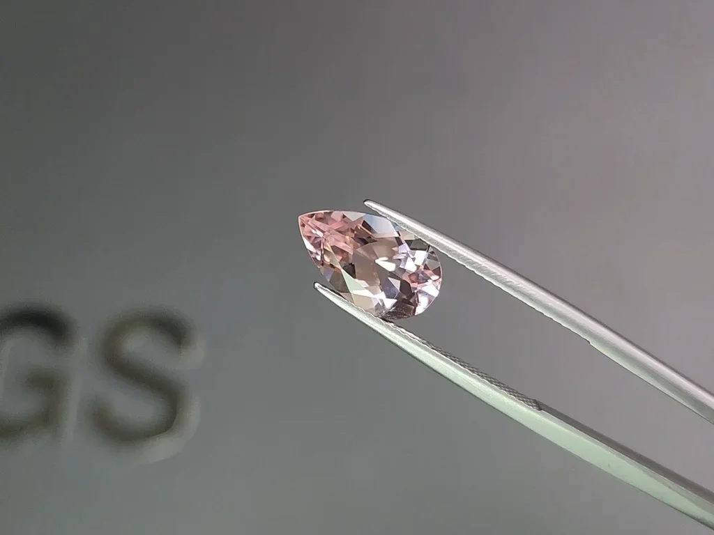 Morganite rose taille poire 2,67 carats Image №3