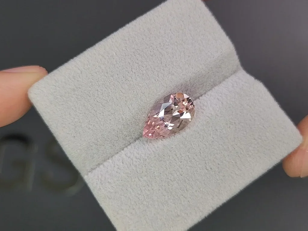 Morganite rose taille poire 2,67 carats Image №4