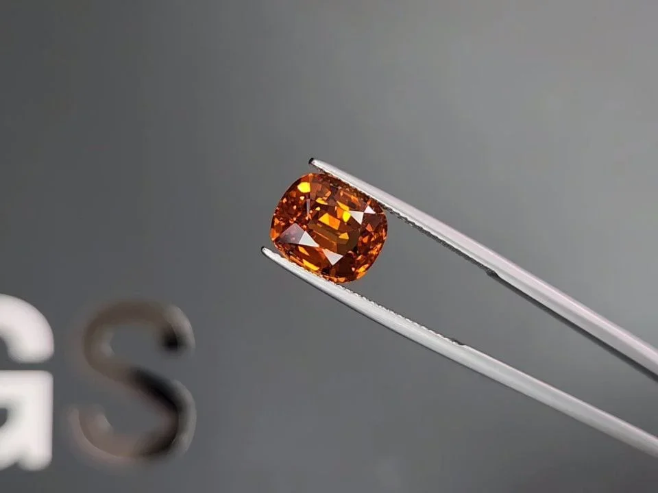 Granate espesartina Fanta color talla cojín 5,73 quilates, África Image №3