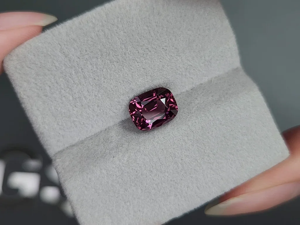 Spinelle violet taille coussin de 2,59 carats, Tanzanie Image №4