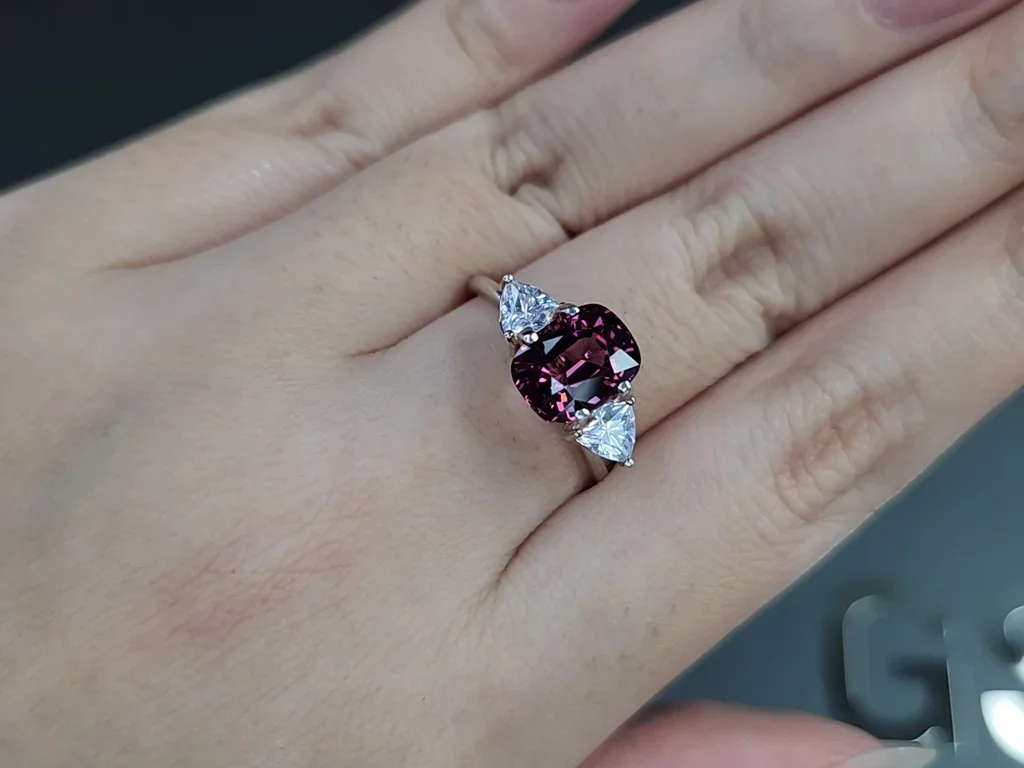 Spinelle violet taille coussin de 2,59 carats, Tanzanie Image №5
