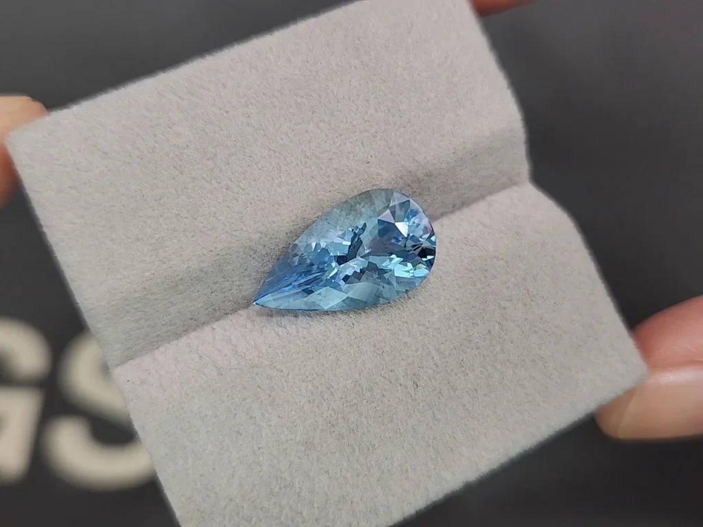 Aquamarine Santa Maria pear cut 4.67 carats, Brazil Image №4