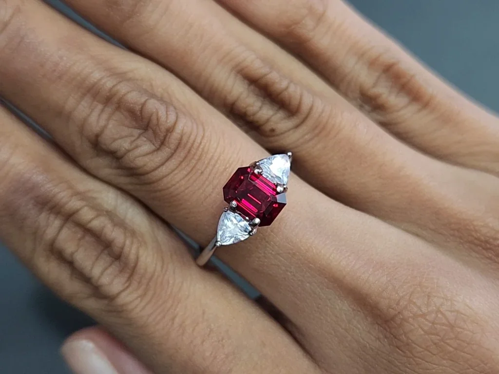 Ruby Pigeon Blood octagon cut  2.01 carats, Mozambique Image №5