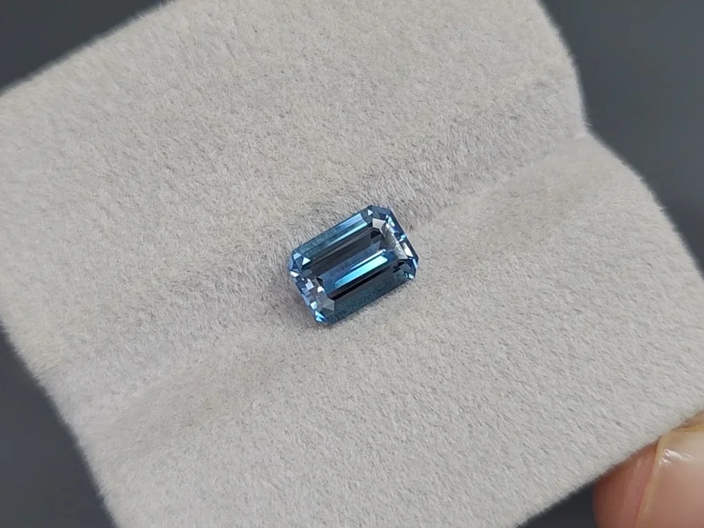 Aguamarina de Santa María de talla octogonal de 1,20 quilates, Madagascar Image №4