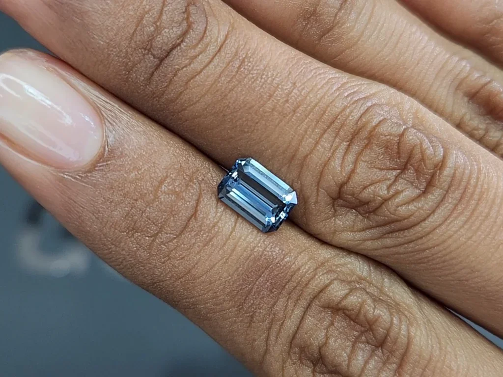 Aguamarina de Santa María de talla octogonal de 1,20 quilates, Madagascar Image №2