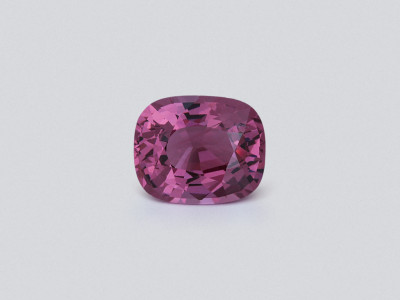 Espinela púrpura de talla cojín de 2,64 quilates, Vietnam photo