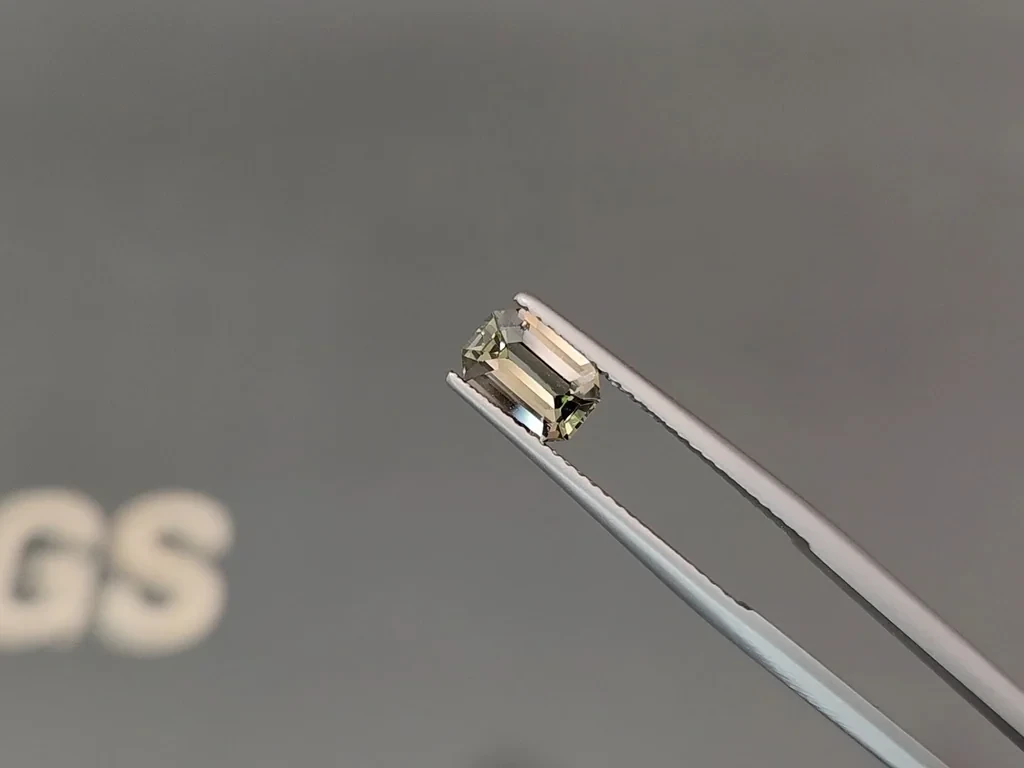 Unbehandelter saphir, türkisfarbener achteckiger 1,36 karat, Sri Lanka Image №3