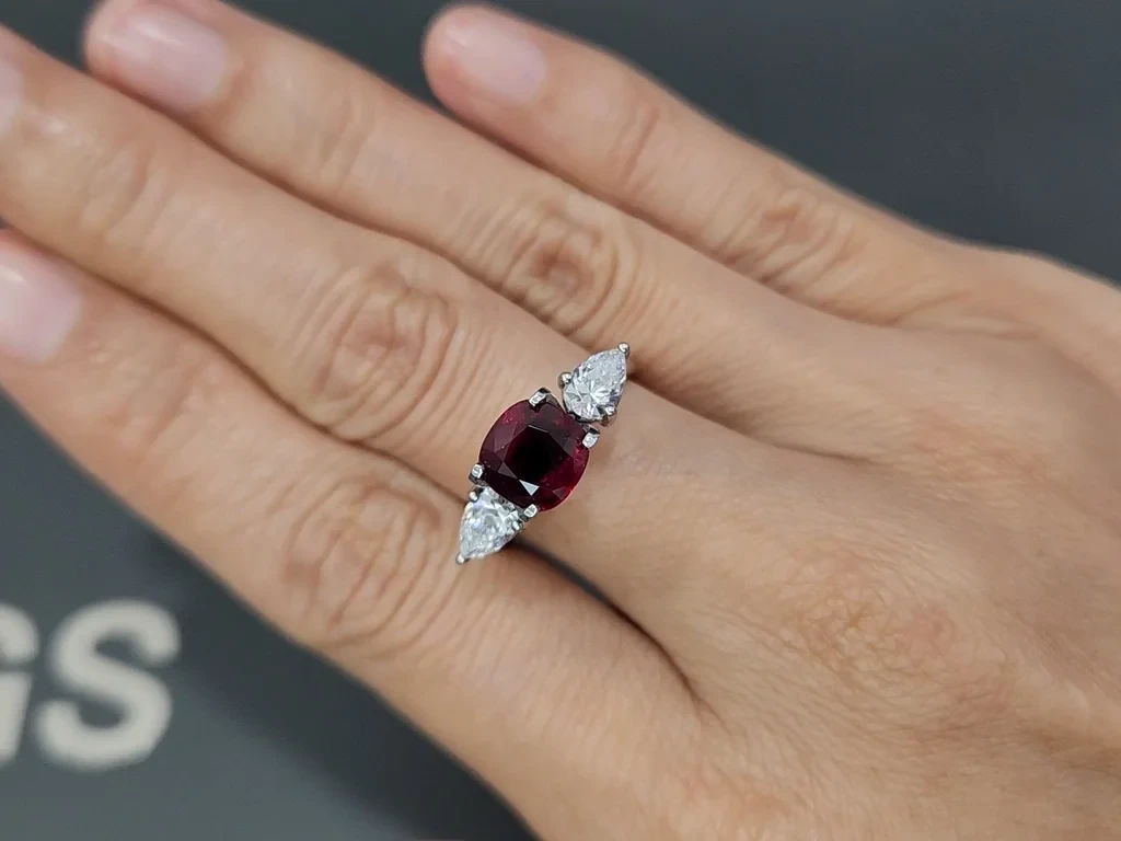 Unheated ruby Pigeon Blood cushion cut 2.12 carats, Burma Image №5
