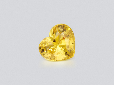 Goldgelber saphir herzförmiger 2,55 karat, Sri Lanka photo