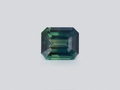 Green sapphire octagon cut  3.01 carats, Sri Lanka photo