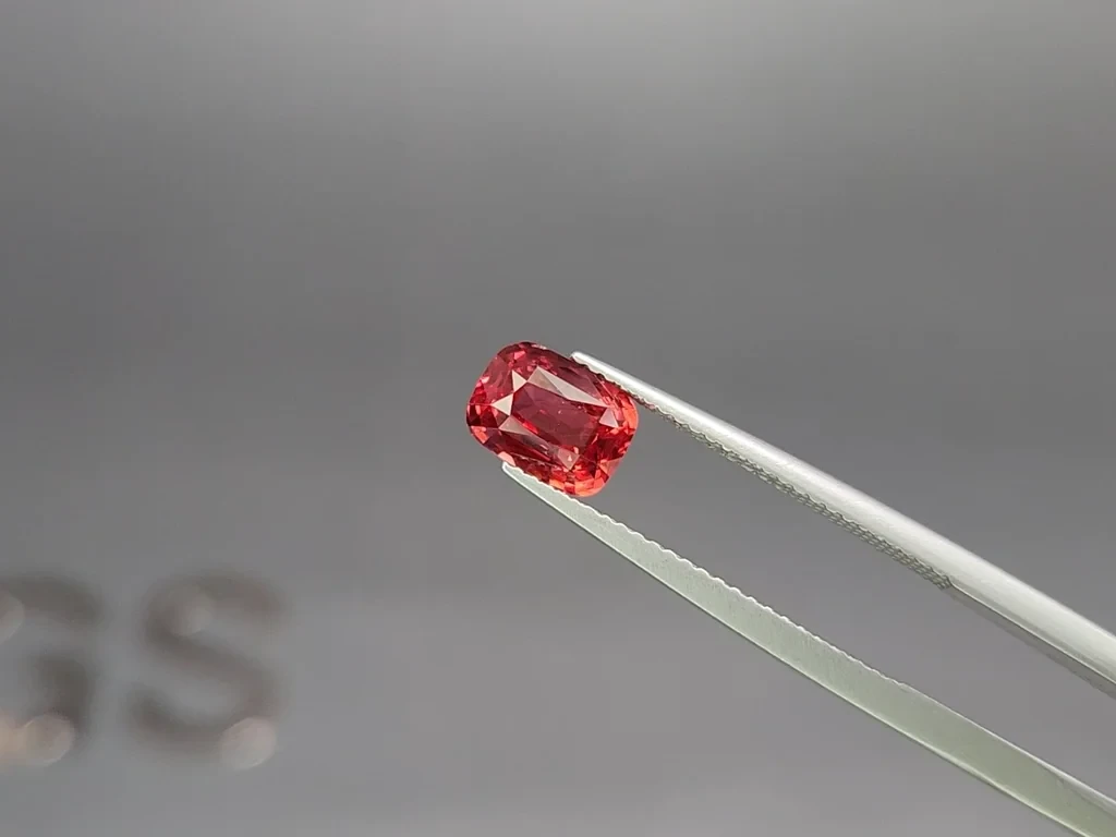 Spinel pinkish red cushion cut 2.04 carats, Tanzania Image №3