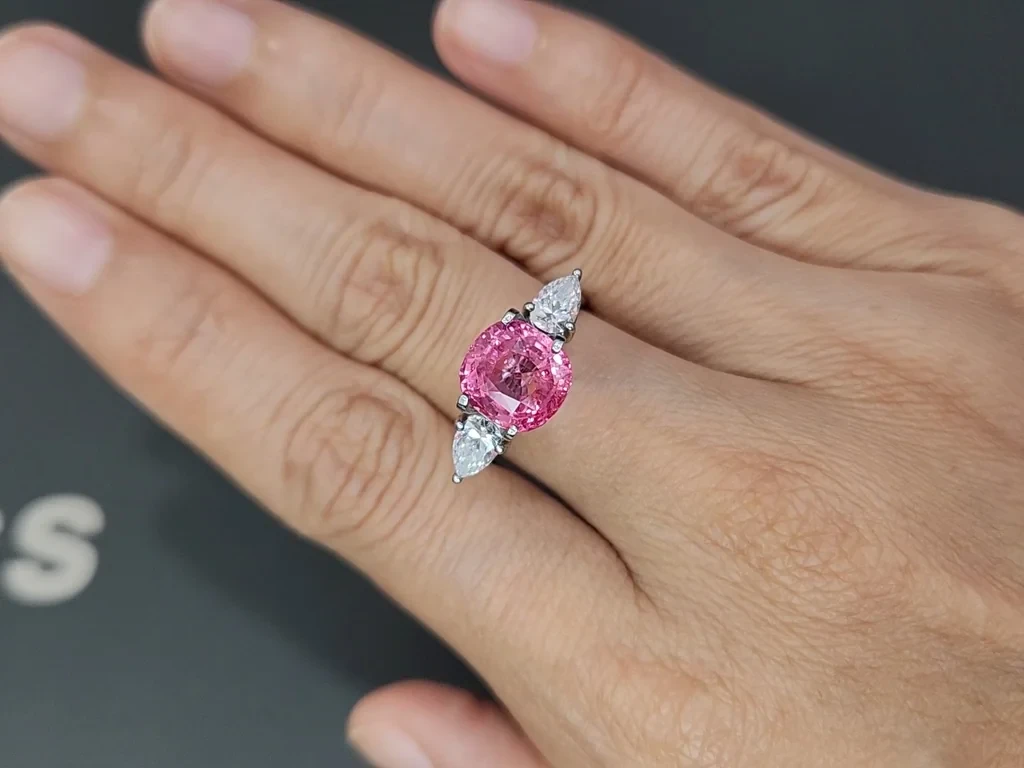 Unbehandelter Padparadscha saphir im cushion schliff 4,58 karat, Sri Lanka  Image №5