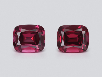 Paar kissenförmig geschliffene rhodolith-granate 2,85 karat, Madagaskar photo