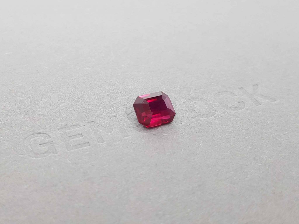 Unheated Pigeon blood red ruby in octagon cut 2.08 ct, Mozambique Image №2