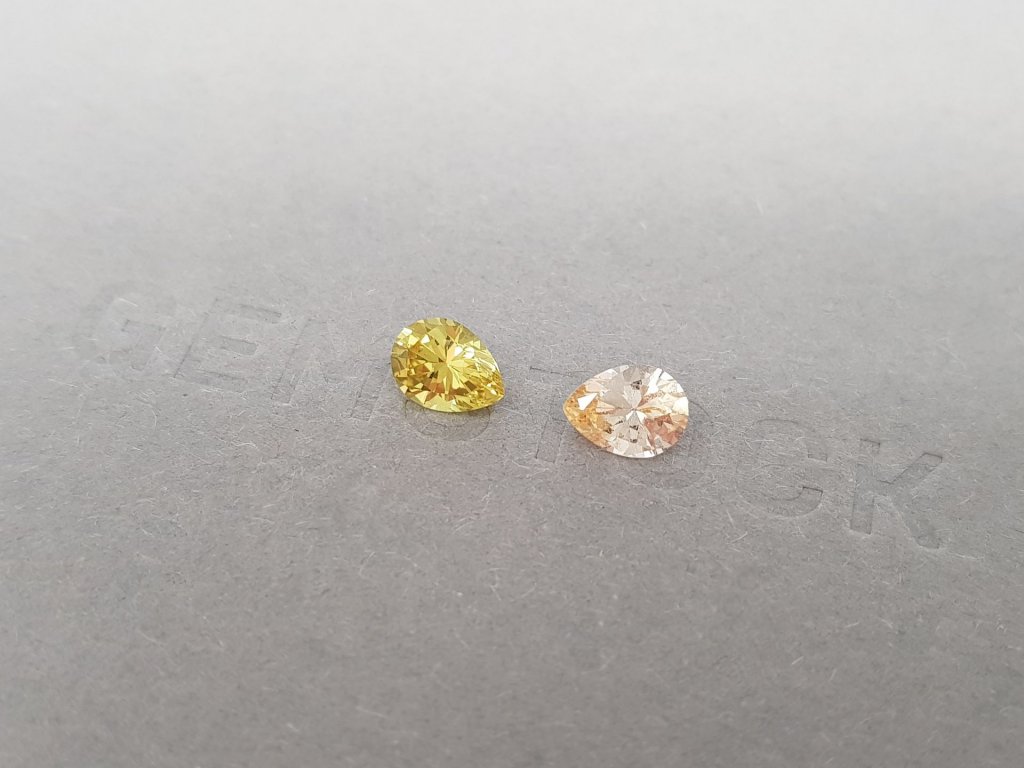 Pair of unheated pinkish-yellow sapphires in pear cut 1.66 ct Image №3