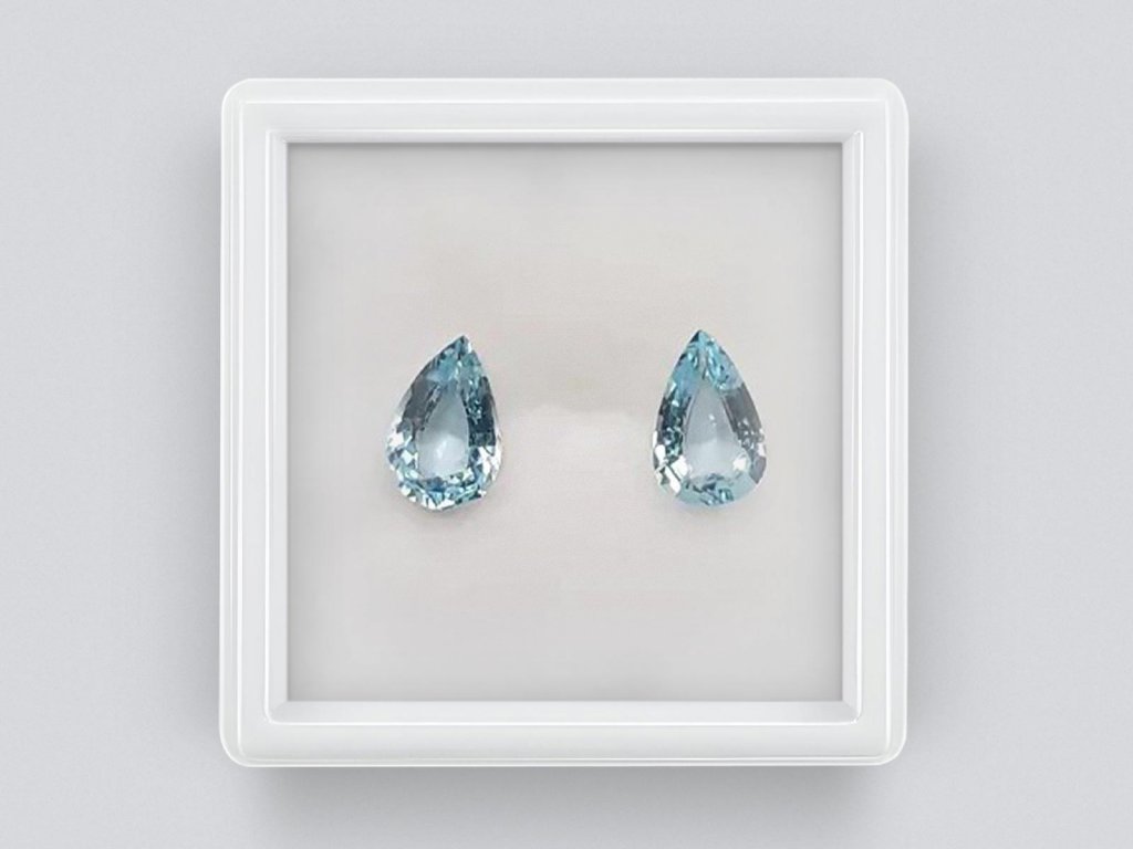 Aquamarine im Birnenschliff 1,96 Karat, Afrika Image №1