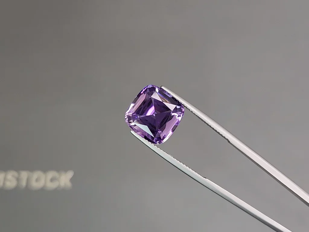 Cushion cut amethyst 7.85 carats, Brazil  Image №3