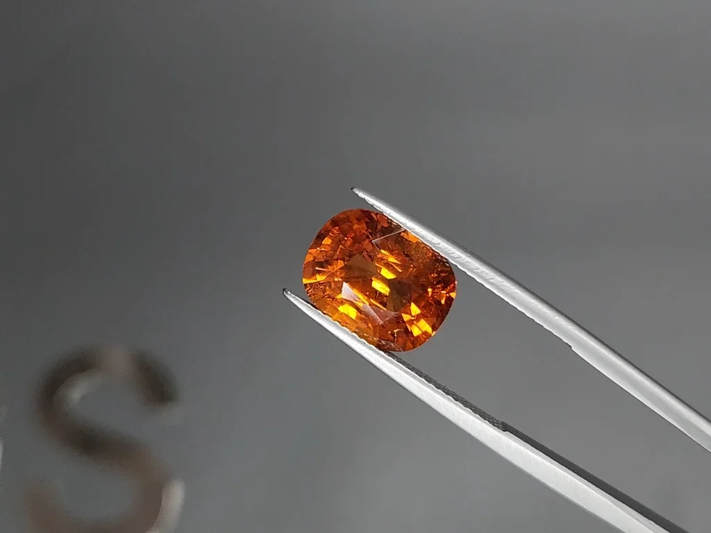 Granate espesartina talla cojín 6,93 quilates, África Image №3