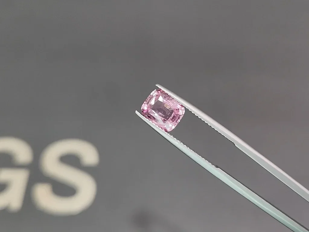 Zafiro Padparadscha de talla cojín de 2,52 quilates, Sri Lanka Image №3