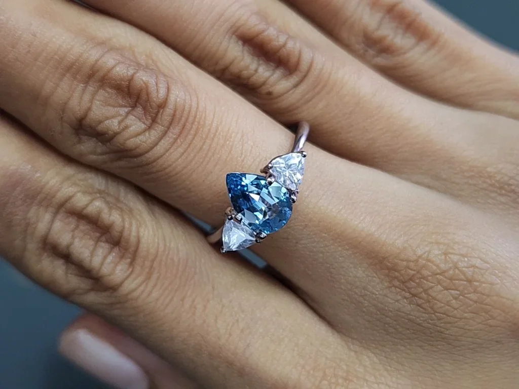 Santa Maria Aquamarin im tropfenschliff 1,09 karats, Madagaskar Image №5