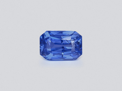 Unheated Intense Blue sapphire in radiant cut 8.05 carats  Sri Lanka photo