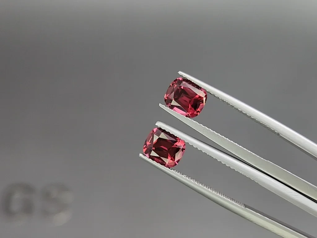 Satz rhodolith-granat  im kissenschliff 5,84 karat,  Madagaskar Image №3