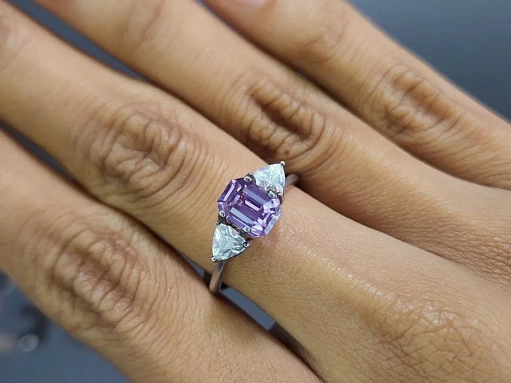 Saphir lavande non chauffé taille octogonale 2,04 carats, Sri Lanka Image №5