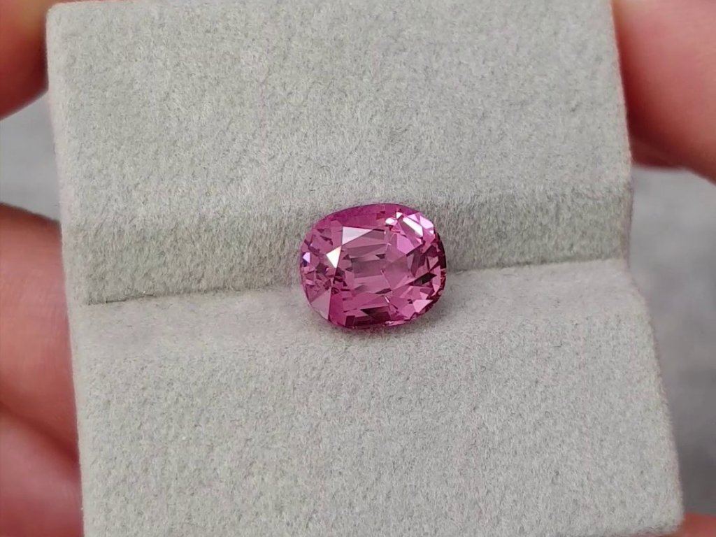 Spinelle rose du Pamir 4,66 carats, Lotus Image №3