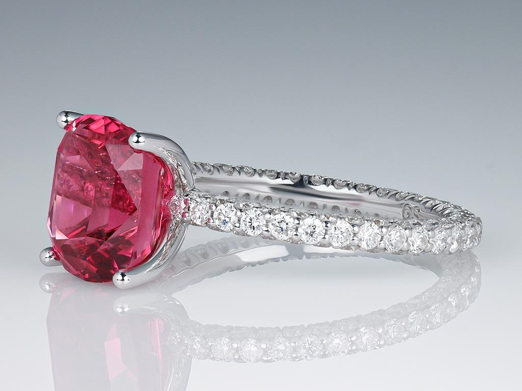 Ring with pinkish-red tourmaline 3.63 carats and diamonds in 18K white gold Image №3