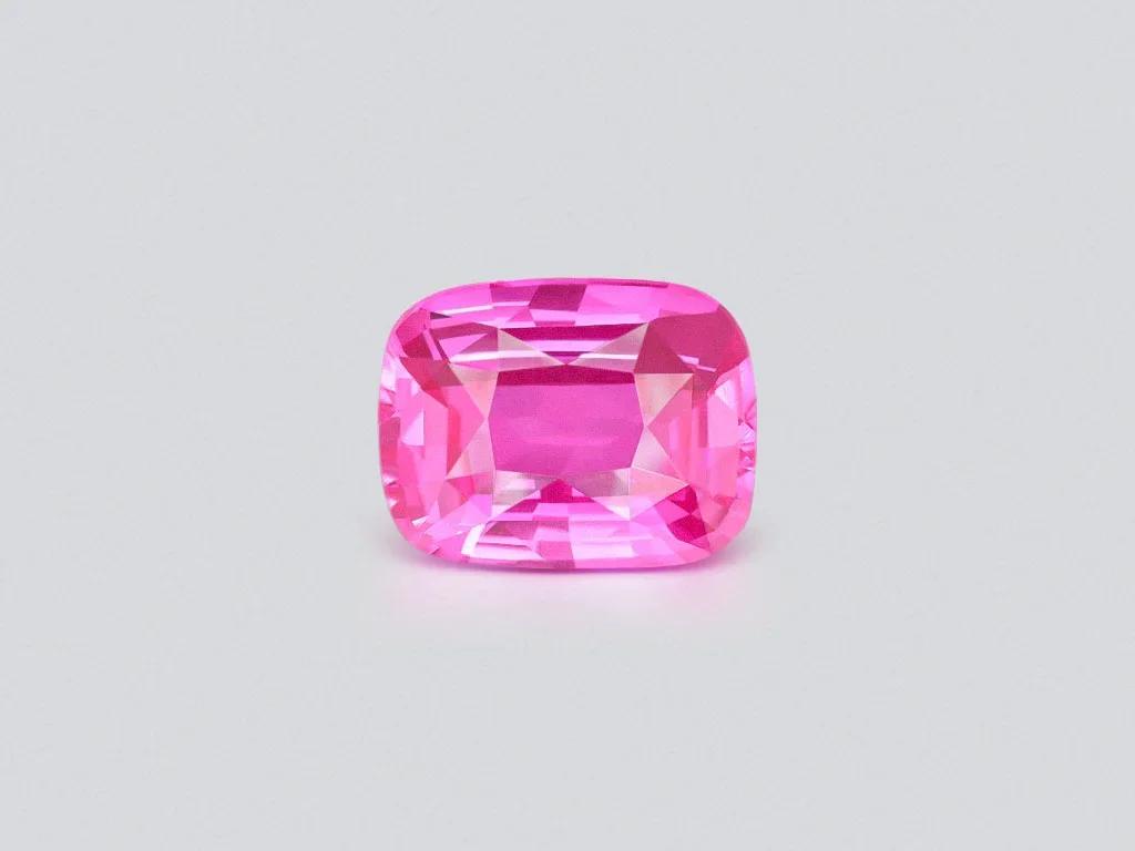 Saphir rose taille coussin non chauffé 7,05 carats, Madagascar Image №1