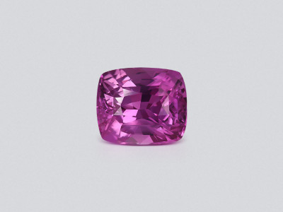 Leuchtend rosa saphir im kissenschliff 3,03 carats, Sri Lanka photo