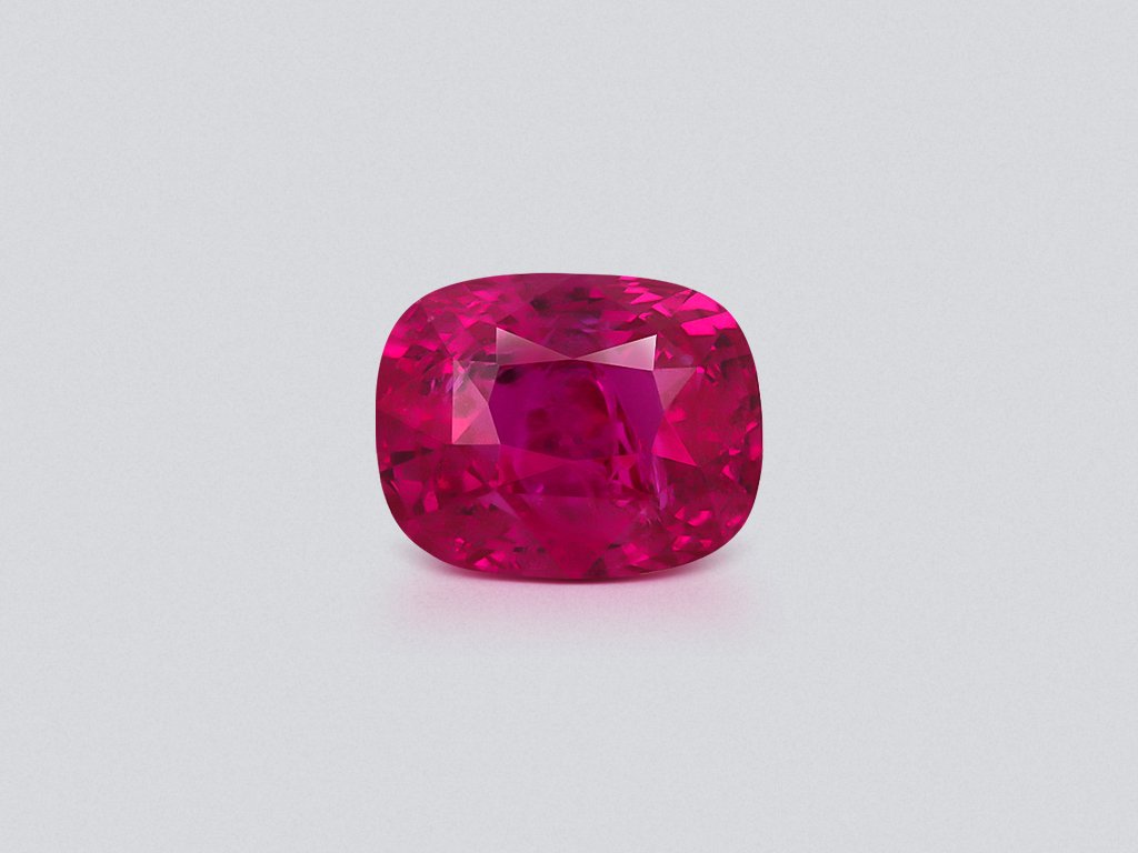 Rubí de talla cojín sin calentar de 2,55 quilates, Mozambique Image №1