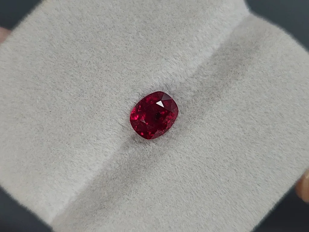 Unheated ruby Pigeon blood cushion cut 1.38 carats, Burma, GRS Image №4