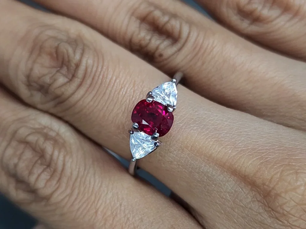 Unheated ruby Pigeon blood cushion cut 1.38 carats, Burma, GRS Image №5