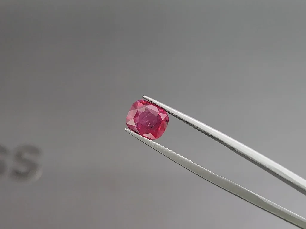 Unheated ruby Pigeon blood cushion cut 2.57 carats, Mozambique Image №3