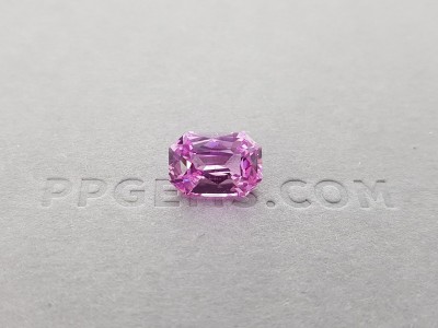 Natural pink sapphire 4.24 ct, GRS photo