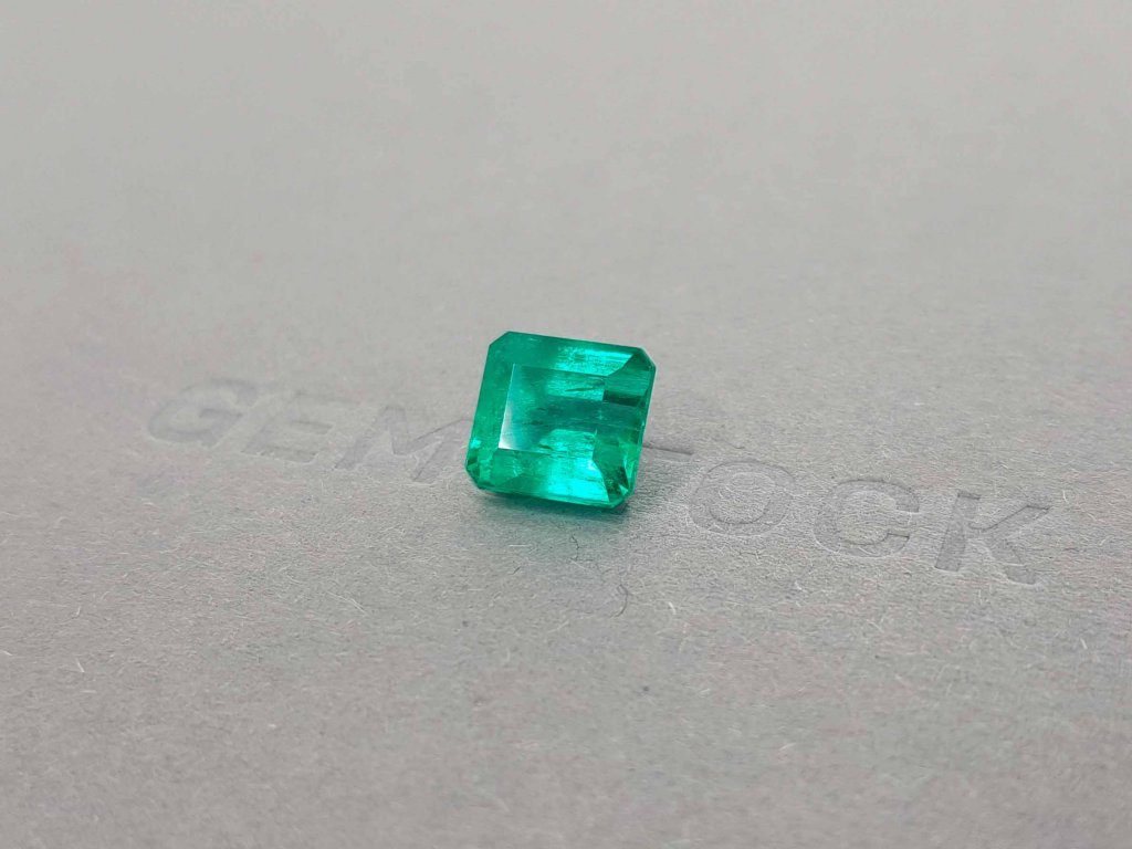 Octagon emerald 3.66 ct, Colombia, GFCO Image №3