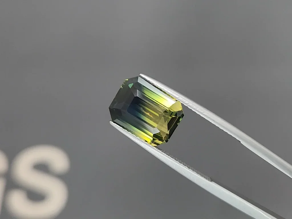 Unheated polychrome sapphire octagon cut 8.03 carats, Sri Lanka Image №3