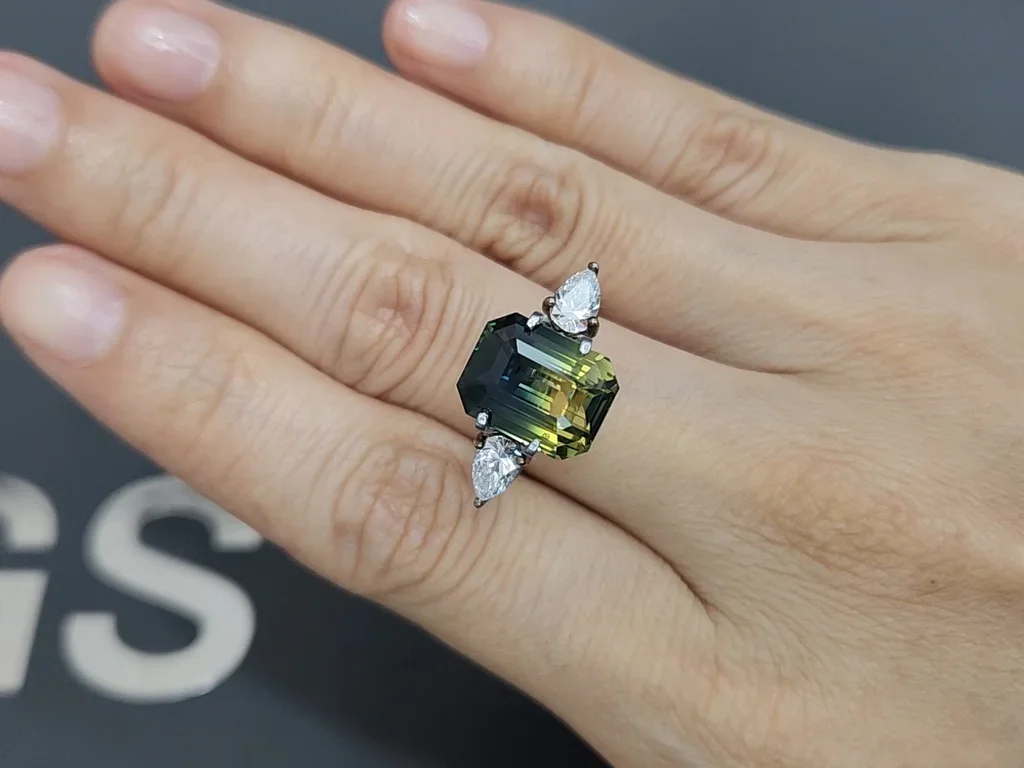 Unheated polychrome sapphire octagon cut 8.03 carats, Sri Lanka Image №5