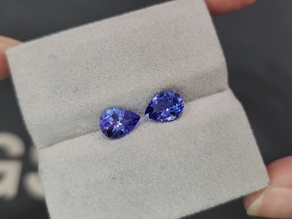 Pair of tanzanites pear cut 2.06 carats, Tanzania Image №4