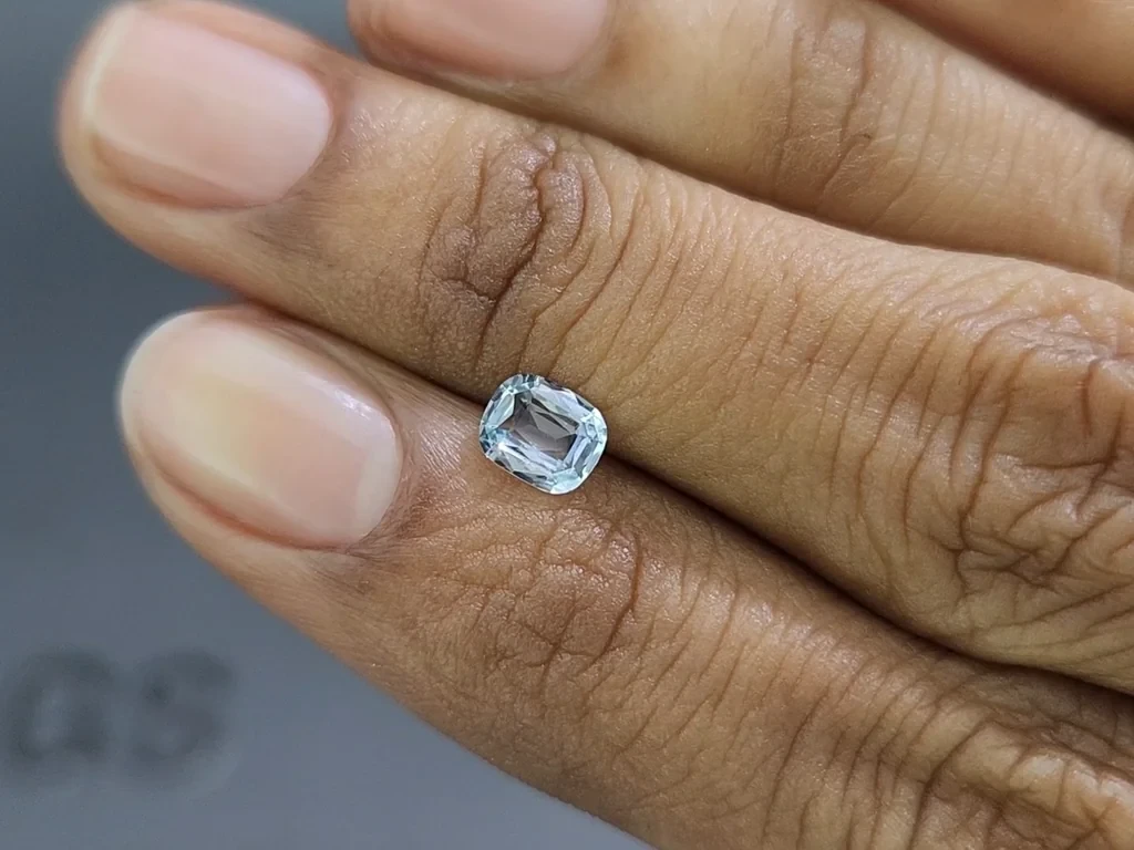 Aquamarine cushion cut 0.48 carats, Madagascar  Image №2