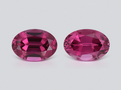 Pair of rhodolite garnets oval cut 2.03 carats, Madagascar photo
