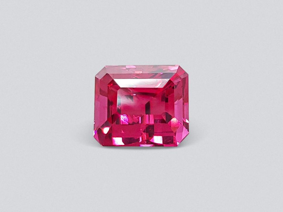 A rare pink-red spinel Mahenge to cut Octagon 5.02 carats, GRS brilliancy-type Vibrant, ICA Book Image №1